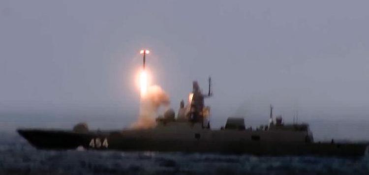 Rus helikopterleri Kieve girdi 74 askeri tesis imha edildi, 114 Ukrayna askeri teslim oldu çok sayıda ölü var...