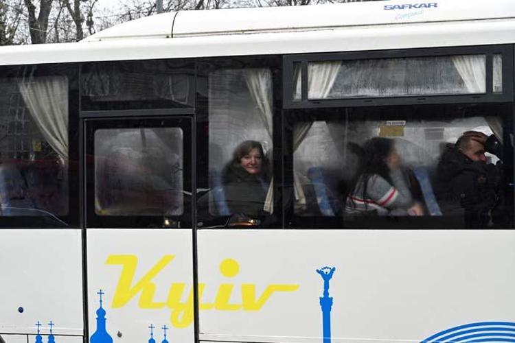 Ukrayna’da başkent Kiev’de sirenler çalıyor, halk kenti terk ediyor