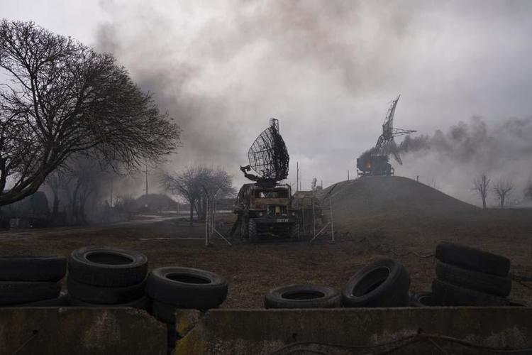 Rus helikopterleri Kieve girdi 74 askeri tesis imha edildi, 114 Ukrayna askeri teslim oldu çok sayıda ölü var...