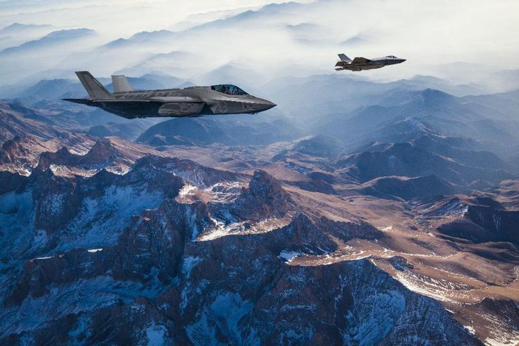 Rus helikopterleri Kieve girdi 74 askeri tesis imha edildi, 114 Ukrayna askeri teslim oldu çok sayıda ölü var...