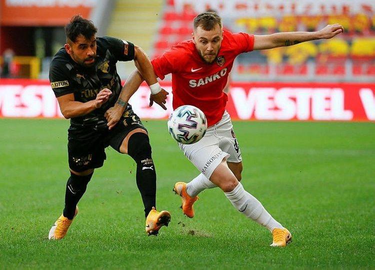 Transfer ederken İkisi de geleceğin yıldızı olacak diyordu Şok eden sözler Çok kötüler