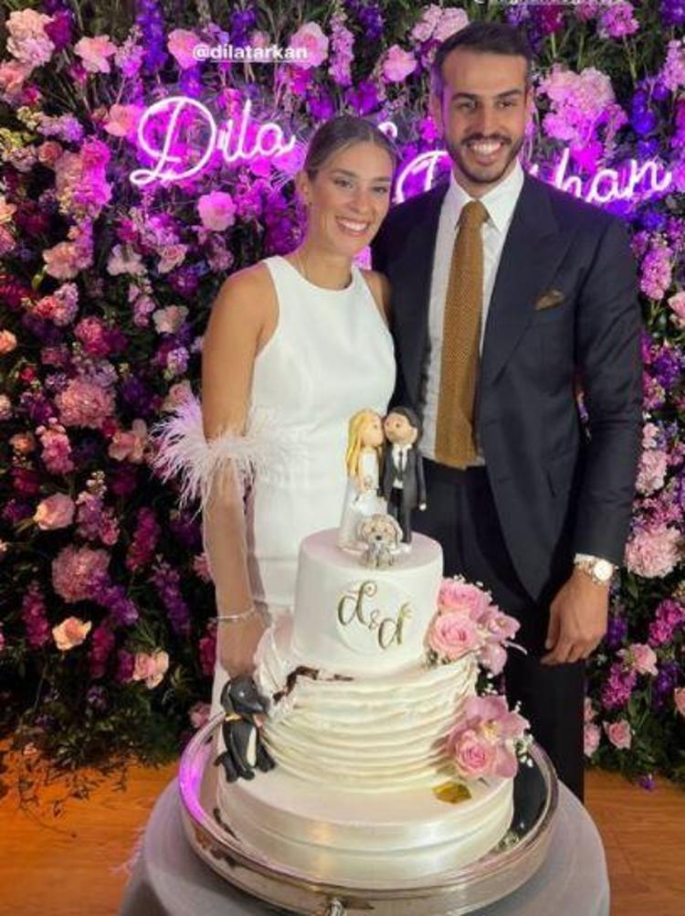 Dila Tarkan ile Dağhan Doğruer nişanlandı