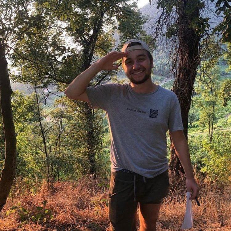 Demet Akbağ’ın oğlu yakışıklılığıyla dikkat çekti Son halini gören inanamadı...