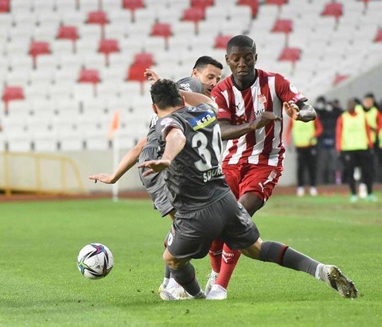 Küfür skandalı Volkan Demirele Rıza Çalımbay ve Ziya Erdaldan büyük tepki