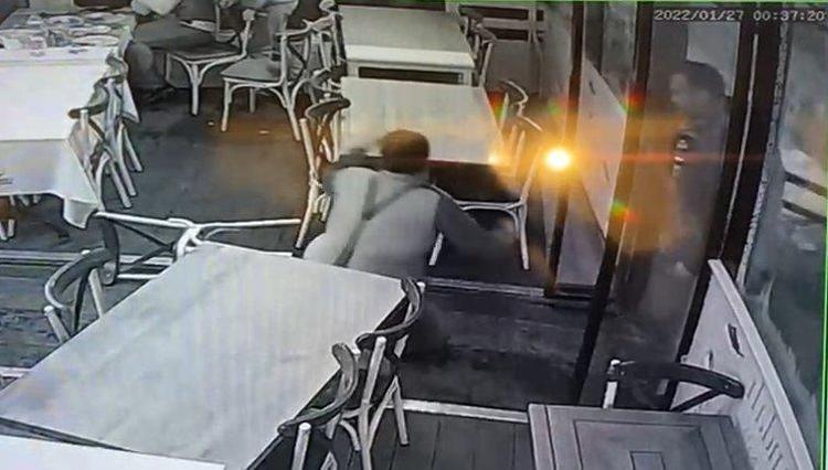 Ece Erken, Şafak Mahmutyazıcıoğlunun kendisine attığı son mesajları paylaştı