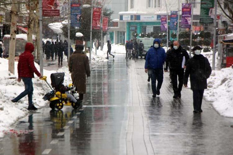 Meteorolojiden 59 il için son dakika kar yağışı uyarısı Onlarca ilde alarm verildi, çok kuvvetli geliyor İstanbul ve Ankara dahil...