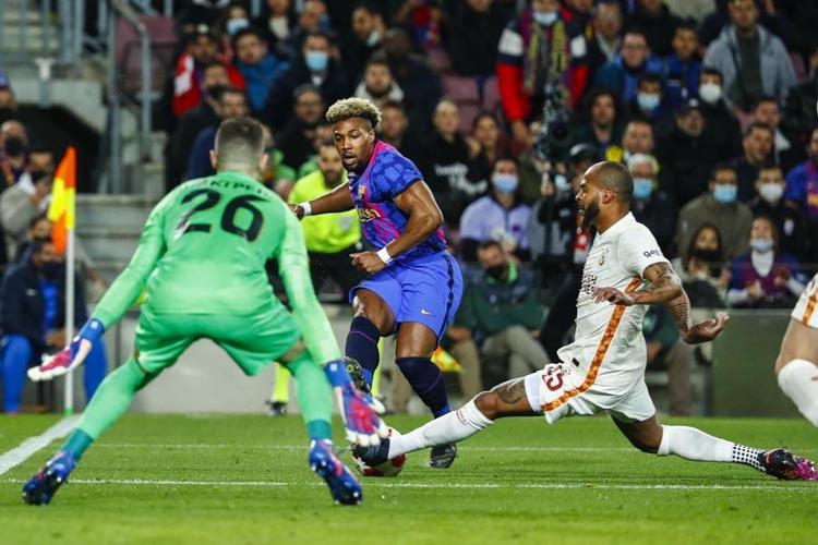 Barcelona ile 0-0 berabere kaldı Burak Elmasa ne söylediğini açıkladı Fatih Terime gönderme