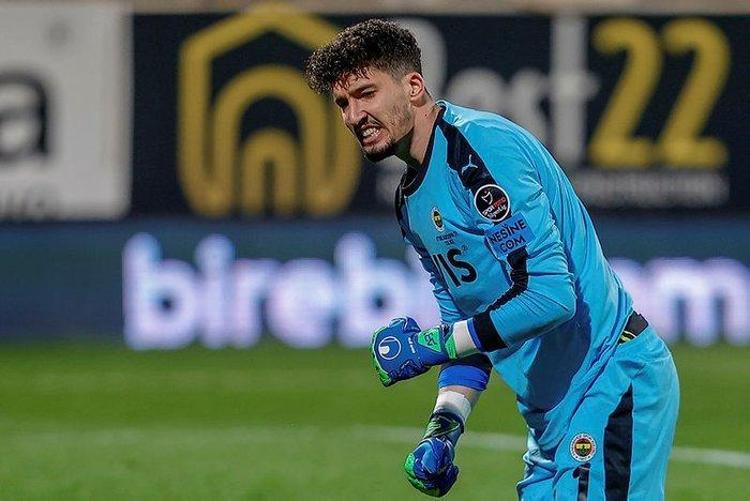 Fenerbahçenin tam 5 yıldızına teklif yağıyor 90 milyon euro...