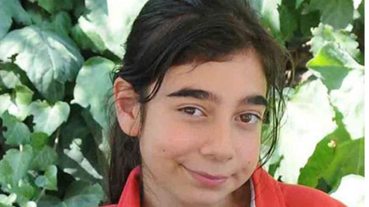 Alemin Kıralının Oben’i Birsu Demirin kar pozları ile adından söz ettirdi