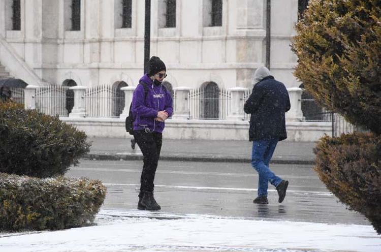 Çok yoğun kar yağışı başlıyor Tarih ve saat verildi, donacağız Günlerce sürecek, Meteorolojiden son dakika kar uyarısı...