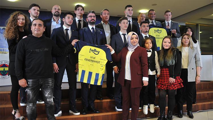 İsak Vuralın babası ağladı