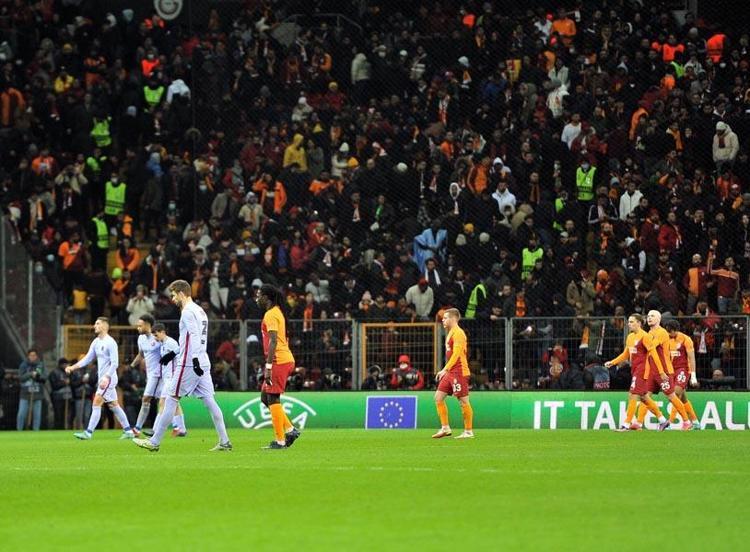 Torrentin sürprizi elinden patladı Önce camia ardından Şansal Büyüka isyan etti