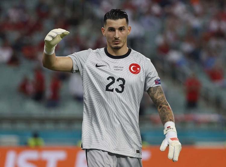 25 MİLYON EUROYLA GELİYORLAR