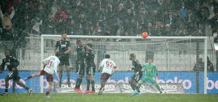 Beşiktaş-Hatayspor maçına damga vurdu Böylesi ilk kez oluyor, 18 yaşındaki Emre Bilgin tarihe geçti Golden sonra Ersin, Rıdvan ve taraftarlar...