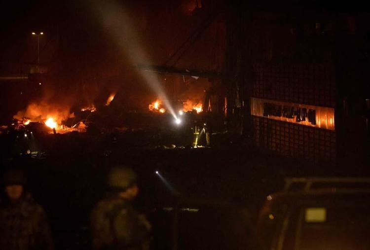 Rusya - Ukrayna savaşında son dakika gelişmeleri... Rusya Kieve bomba yağdırdı Karadenizde arka arkaya patlamalar meydana geldi...