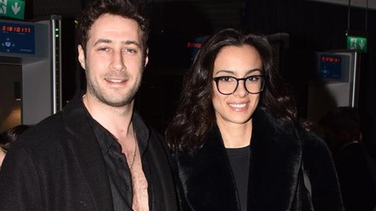 Pelinay Yiğit ve Ozan Dolunay el ele poz verdi İlişkimiz daha yolunda olamazdı