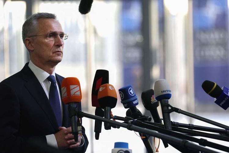 Ukrayna - Rusya savaşında son dakika haberleri... Zelenskiy NATO Zirvesinde konuştu: Bu sabah bizi fosfor bombalarıyla vurdular