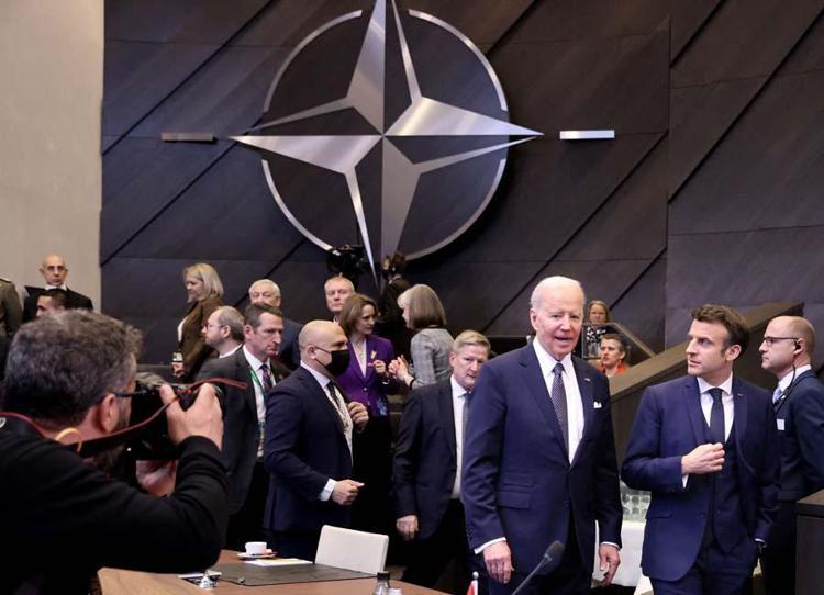 Ukrayna - Rusya savaşında son dakika haberleri... Zelenskiy NATO Zirvesinde konuştu: Bu sabah bizi fosfor bombalarıyla vurdular