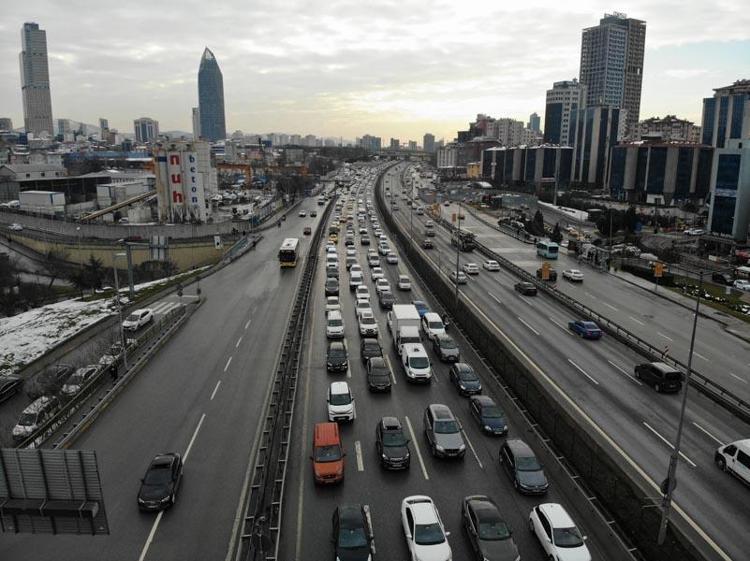 2.5 MİLYONU EHLİYET VE KİMLİK BİRLEŞTİRİLDİ