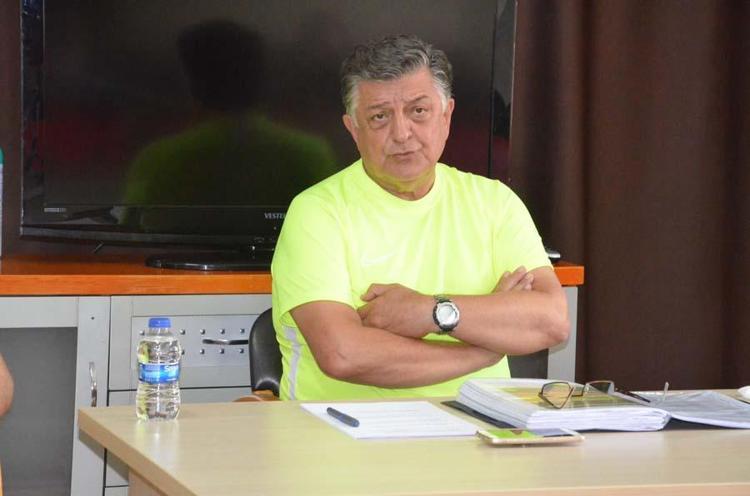 Tuncay Şanlı bastırdı Yılmaz Vuralın ismi 57 yıllık köklü kulüpte heyecan yarattı