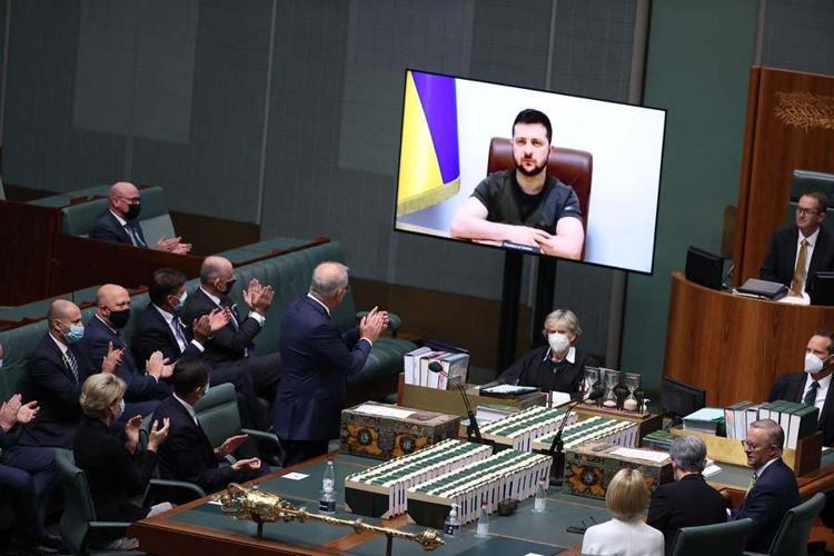 DÜNYA FIRSATI KAÇIRDI