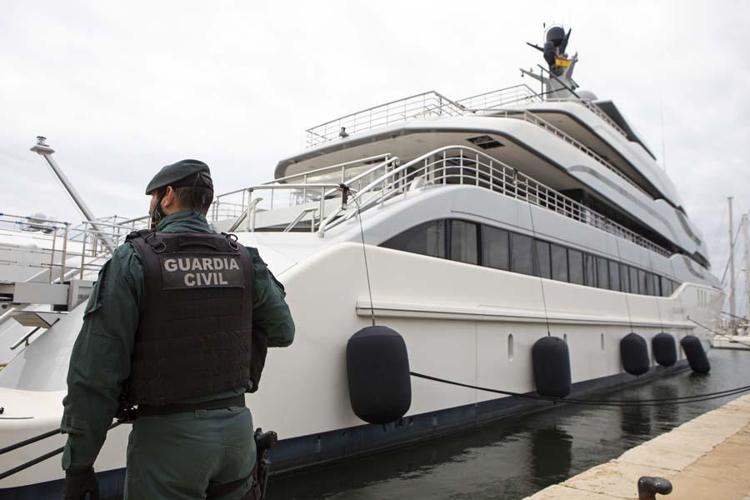 Avrupa’da birçok Rus oligarka ait yata el koyulmuştu