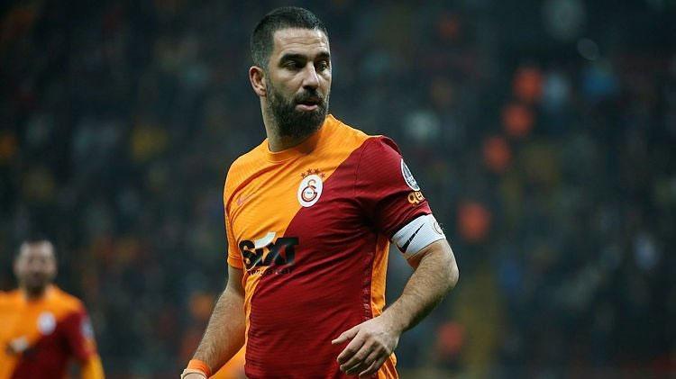 Galatasarayda tarihi operasyon Derbiden sonra 8 ayrılık olacak