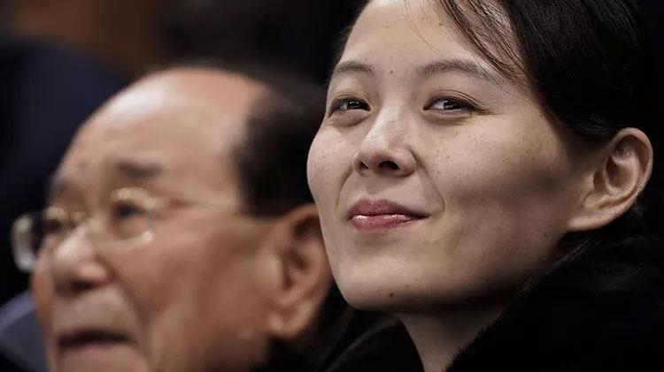 Dünyanın konuştuğu acımasız kız kardeş Kuzey Kore lideri Kim Jong Unun halefi Kim Yo Jong kimdir