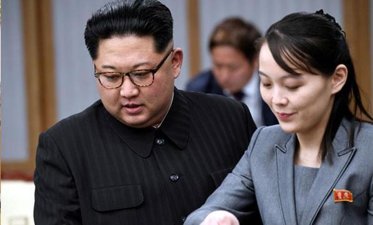Dünyanın konuştuğu acımasız kız kardeş Kuzey Kore lideri Kim Jong Unun halefi Kim Yo Jong kimdir