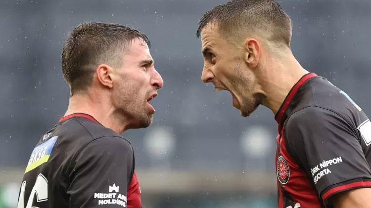 Volkan Demirel Ali Koçu hiç affetmeyecek Yıldız golcünün aklını çeldi Karagümrükü bitirdi