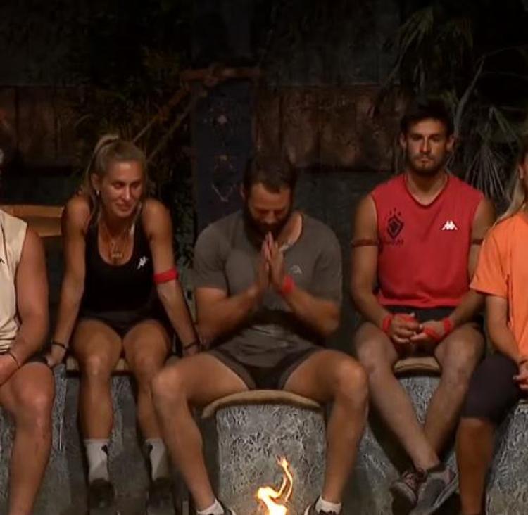 Survivor All Starda elenen isim belli oldu Survivorda kim elendi İşte 5 Nisanda Survivorda elenen isim...