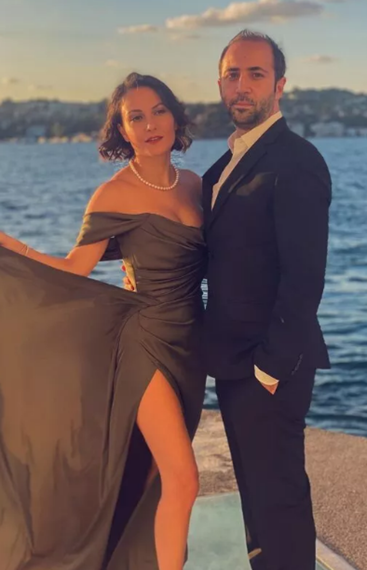 Sarp Bozkurt ve Deniz Işına şok soru: Siz sevgili misiniz