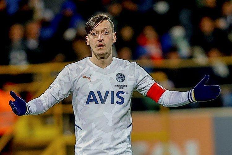 Yüzde 80 bu iş bitti Yıldız futbolcu eşyalarını topladı İşte yeni takımı