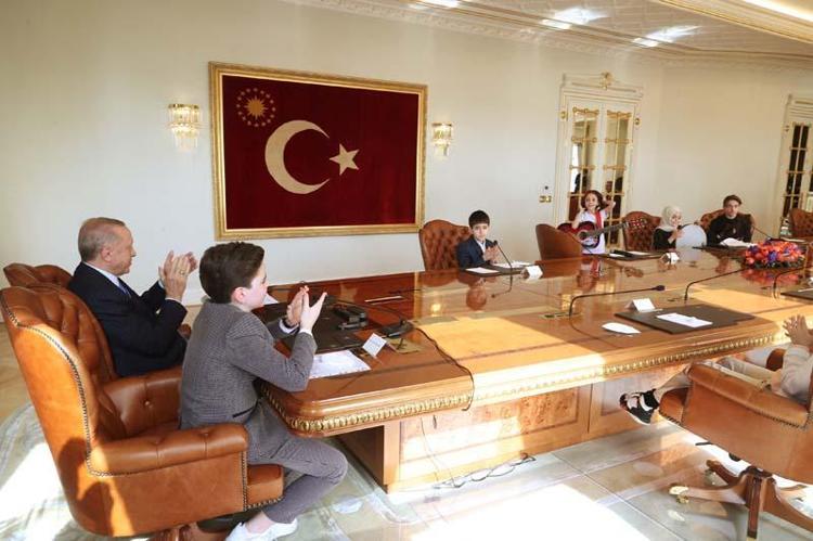 Cumhurbaşkanı Erdoğan çocukları kabul etti