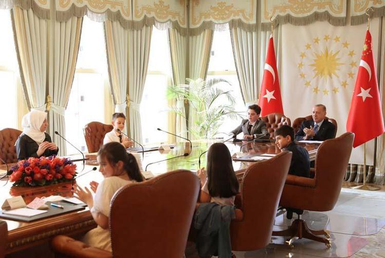 Cumhurbaşkanı Erdoğan çocukları kabul etti