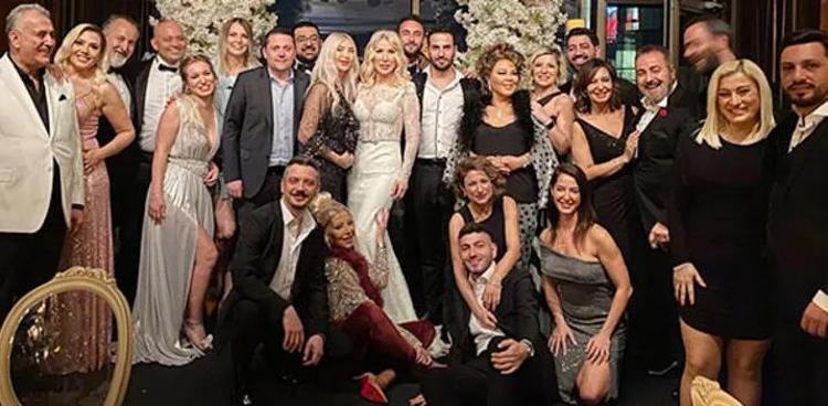 Seda Sayan evlendi Oğulcan Engin nikâha gelmedi...