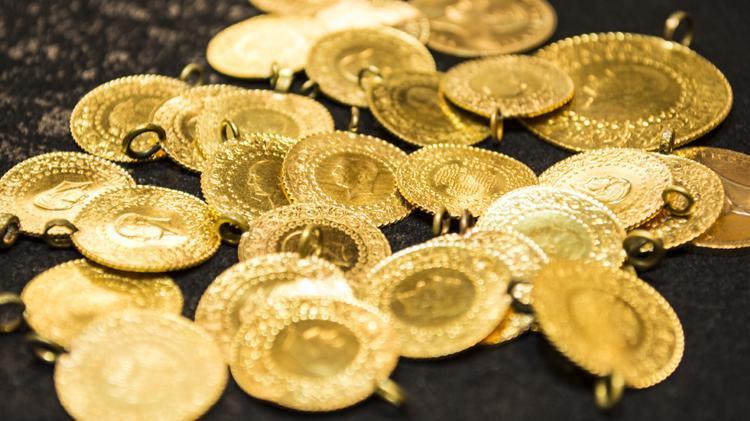 Altın fiyatlarında sürpriz gelişme Altında böyle düşüş görülmedi Altında düşüş sonrası son dakika açıklaması geldi Gram altın, çeyrek altın, yarım altın...