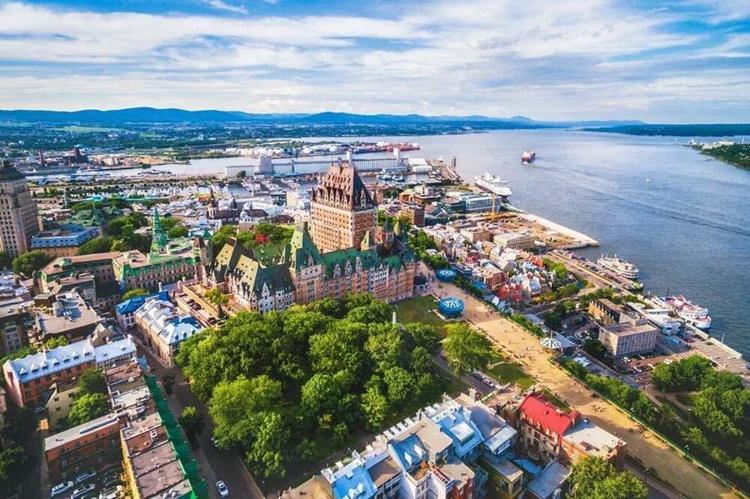 23- QUEBEC