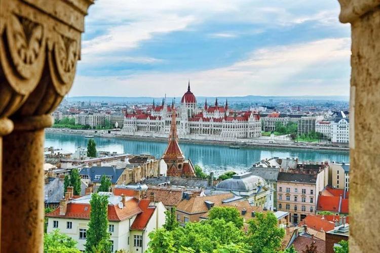 16- BUDAPEŞTE
