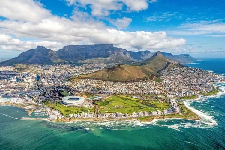 7- CAPE TOWN