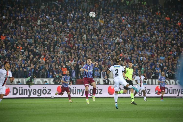 29 maçta 29 gol Batshuayi ve Larinin yerine Adam gibi forvet geliyor
