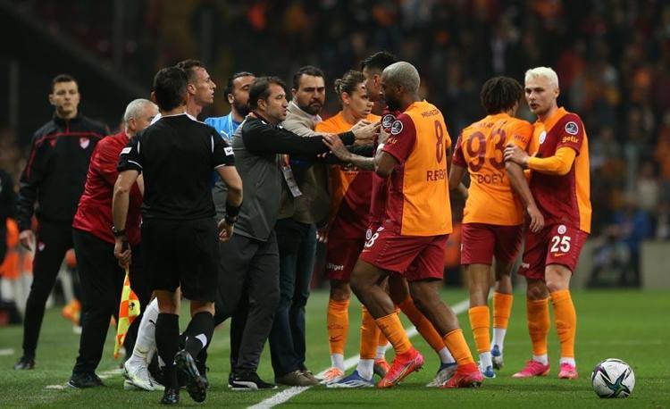 Torrent kulüpte bilgisayar bile yok diyor Burak Elmas parayı Luis Camposla Sensibileye basıyor