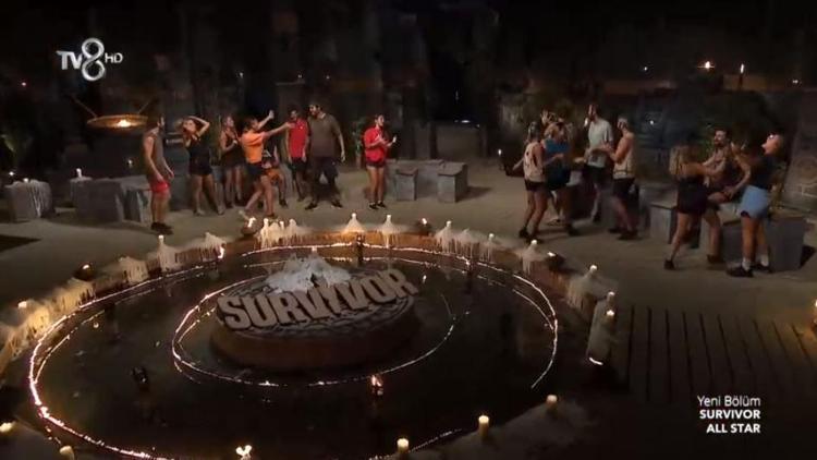 Survivor eleme adayı kim oldu Survivor All Star kim gitti, elendi 2 Mayıs Survivorda dördüncü eleme adayı kim oldu Dokunulmazlığı hangi takım...