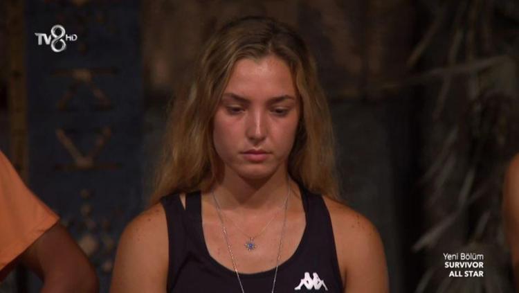 Survivor eleme adayı kim oldu Survivor All Star kim gitti, elendi 2 Mayıs Survivorda dördüncü eleme adayı kim oldu Dokunulmazlığı hangi takım...