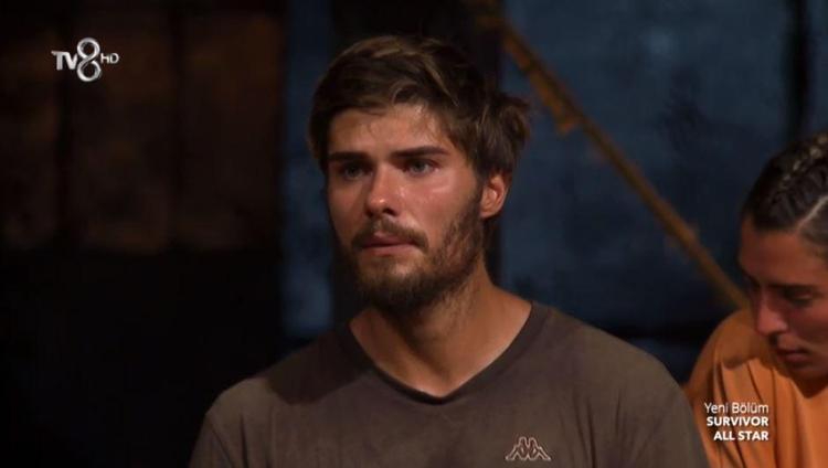 Survivor eleme adayı kim oldu Survivor All Star kim gitti, elendi 2 Mayıs Survivorda dördüncü eleme adayı kim oldu Dokunulmazlığı hangi takım...