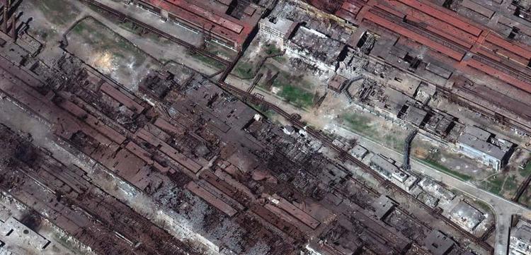 Ukrayna-Rusya savaşının en kanlı saldırısı Rusların vurduğu Mariupol tiyatrosunda 600 kişi birden öldü...