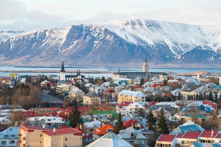 20- İzlanda