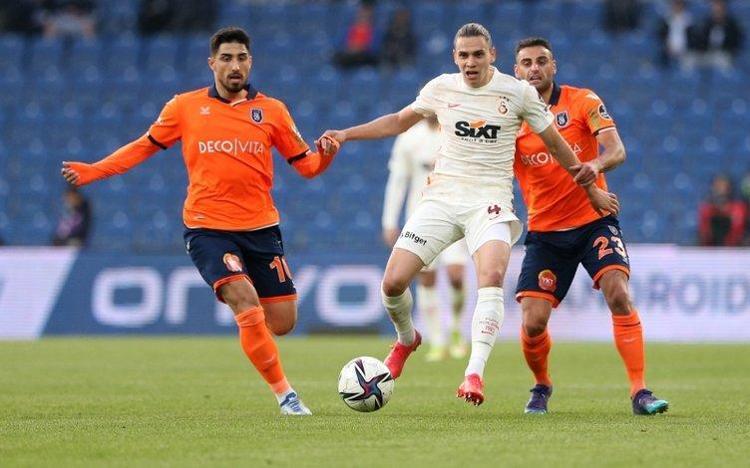 Galatasarayda 5 futbolcu Floryada kazan kaldırdı Torrent varsa biz yokuz