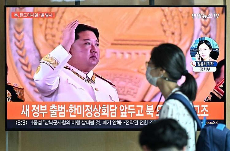 Kuzey Koreden itiraf gibi bir adım geldi Kim Jong-un acil durum ilan etti....