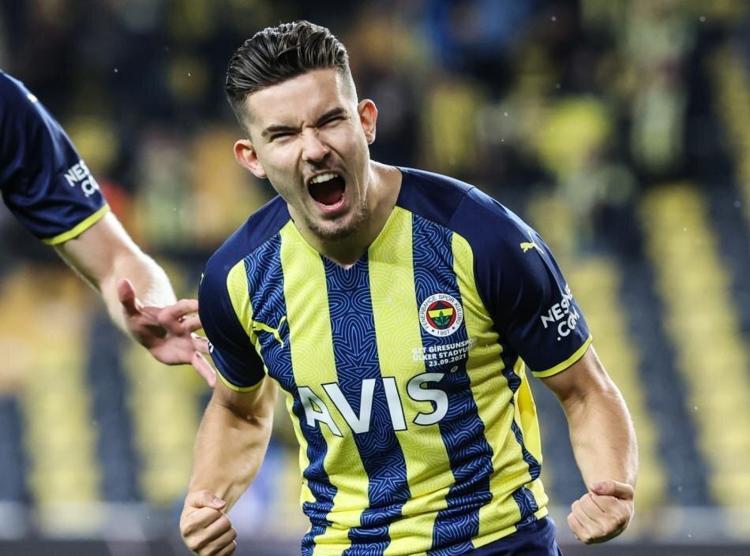 Belözoğlu ile Ali Koç arasında savaş çıktı 400 bin euroya alınan sol bek için ortalık karıştı